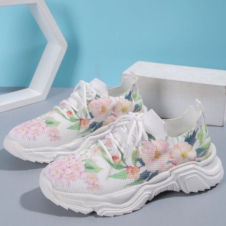 Orthopädische Turnschuhe mit Blumenmuster