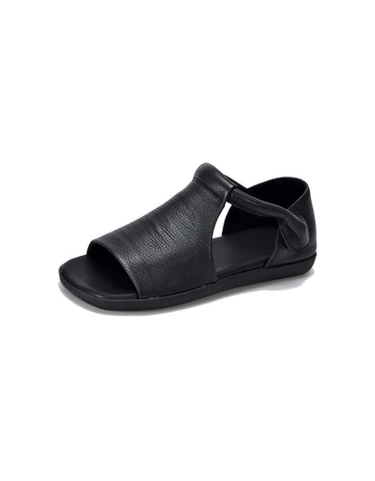 Flache Sandalen aus Leder mit offener Spitze